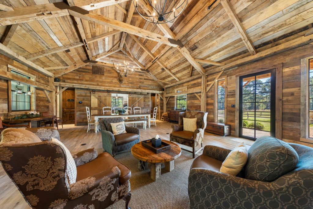 131 web or mls 1N0A0525 1