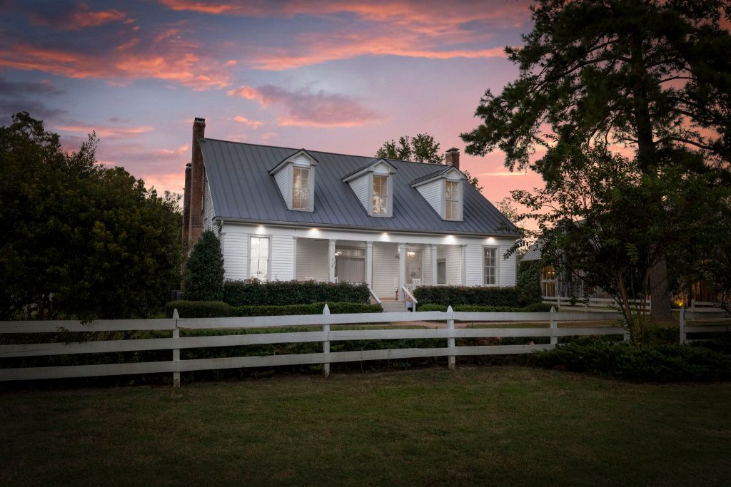 250 web or mls 1N0A0203