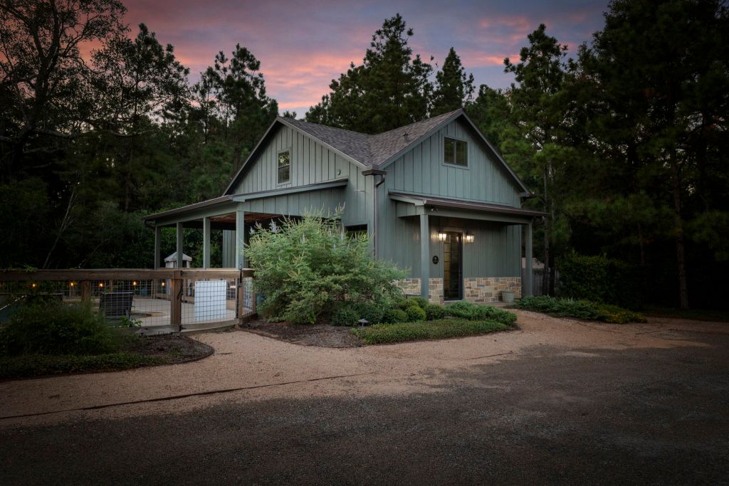 97 web or mls 1N0A0104 (2)