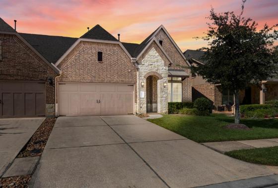 94036250 9022 Centennial Drive