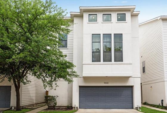 9982146 9030 Laverne Crescent