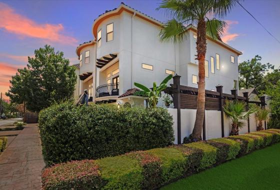 42125390 5627 Rose Street