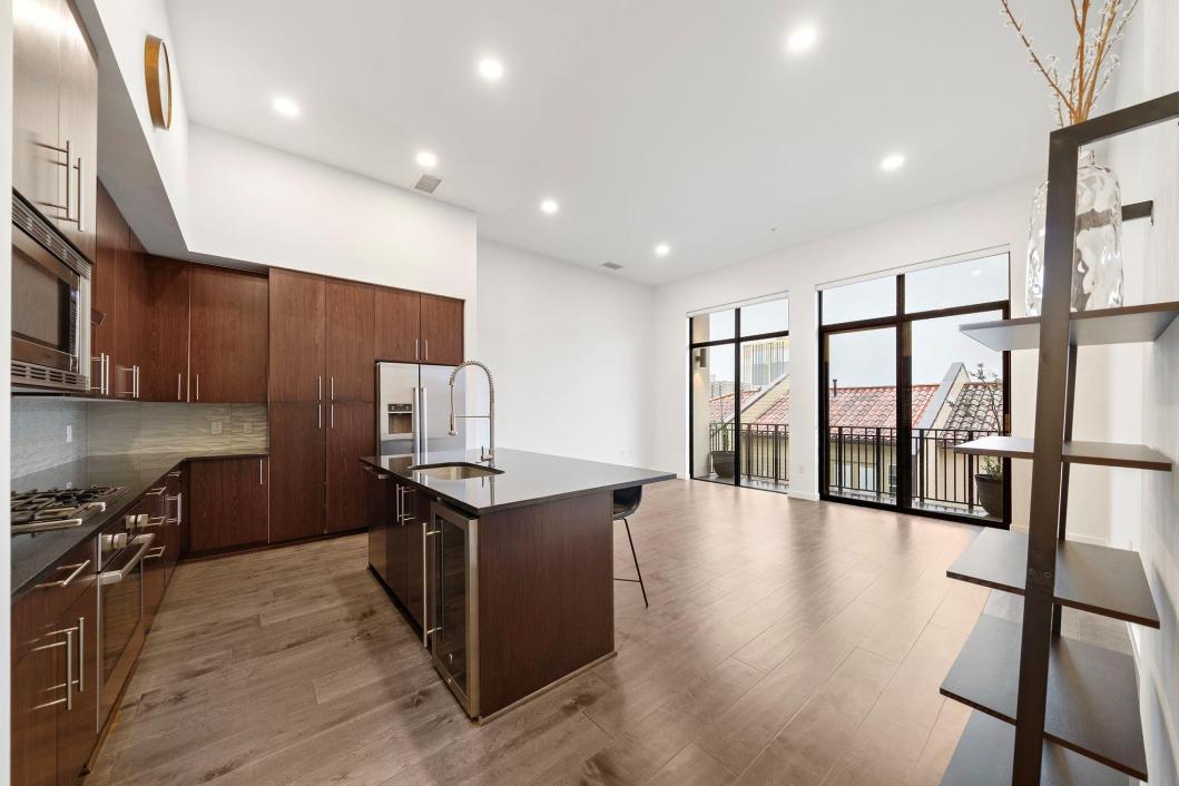 19639925 4820 Caroline Street 507