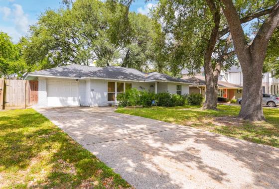 49698359 2222 Wakefield Drive