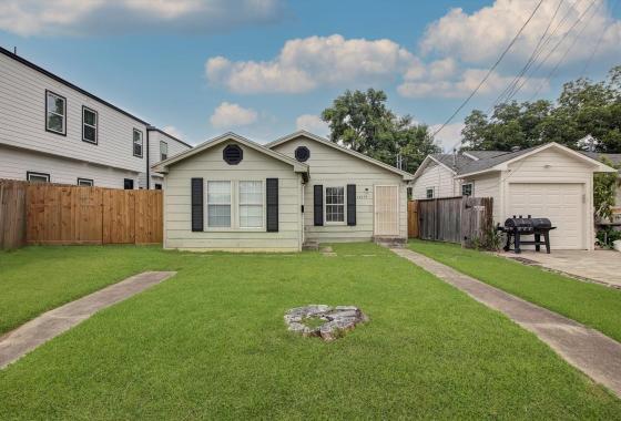 75692926 4605 Galesburg Street