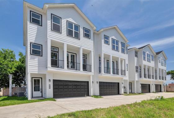 76457144 1222 E 23rd Street